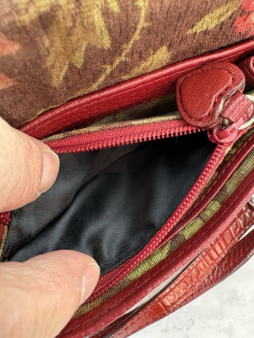 -Crossbody Wallet Purse Red Pebbled Leather Travel Festival Western Casual - Picture 10 of 12